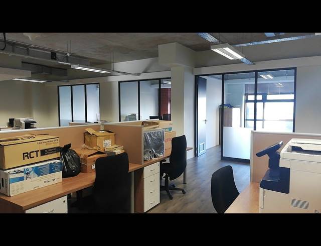 260M² OFFICE TO LET IN CENTURY CITY